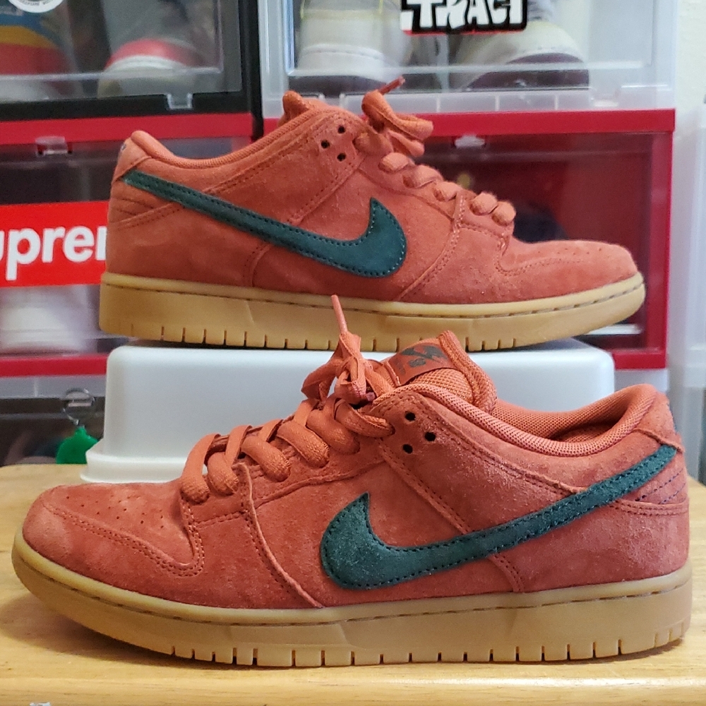 Nike SB Dunk Low
